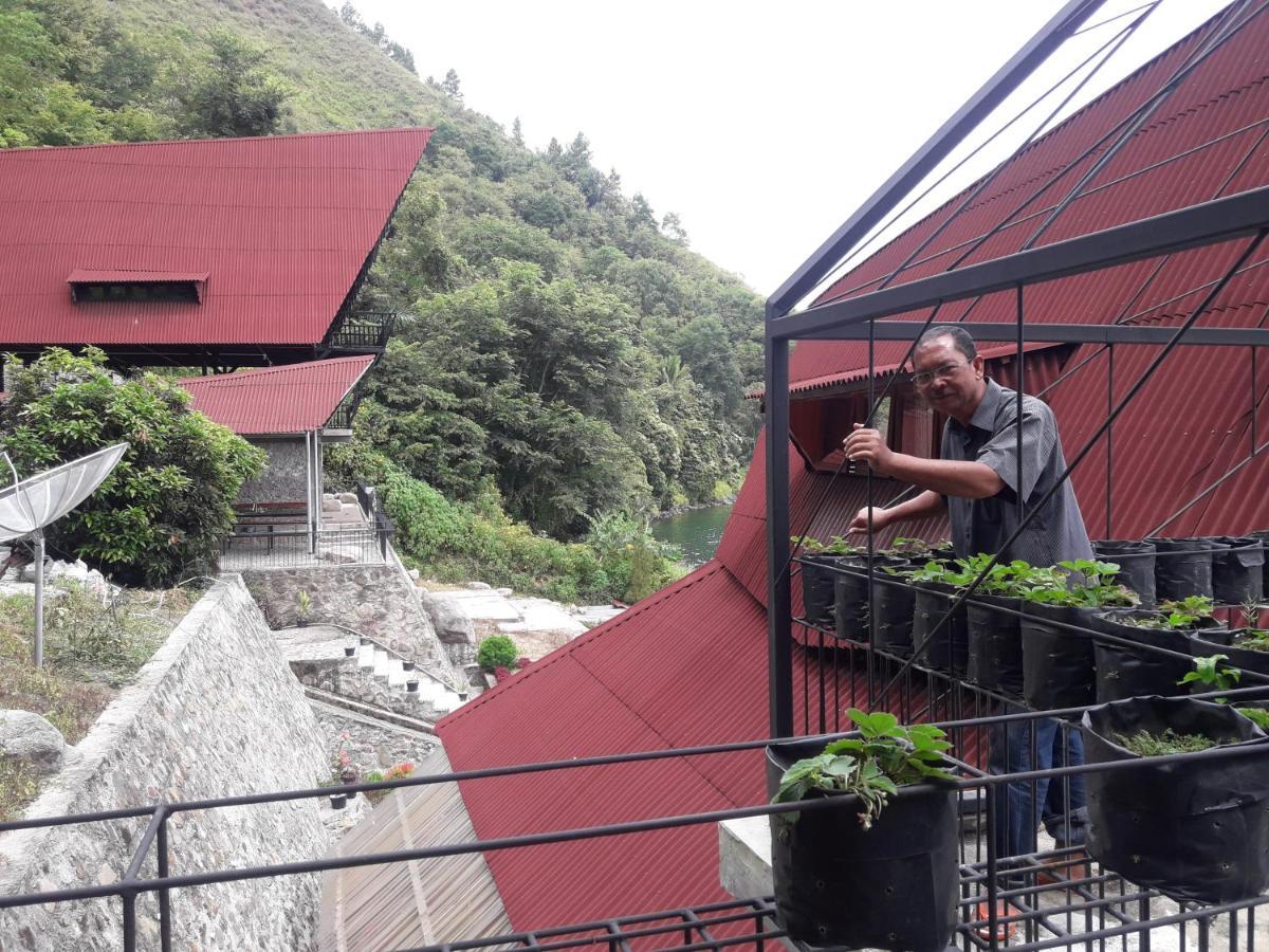 Pondok Berata Dapdap Balige Ngoại thất bức ảnh
